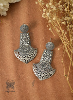 Load image into Gallery viewer, Jivanshi Earrings