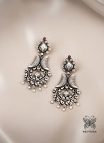 Load image into Gallery viewer, Bhairavi Earrings