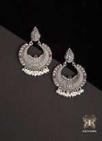 Load image into Gallery viewer, Chandrika Earring