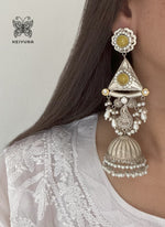 Load image into Gallery viewer, Ghoomar primary earrings