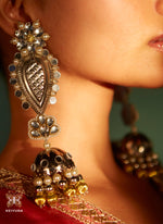 Load image into Gallery viewer, Rasiya-Earrings-1
