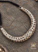 Load image into Gallery viewer, Reva Statement Hasli Necklace