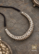 Load image into Gallery viewer, Reva Statement Hasli Necklace