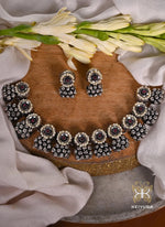 Load image into Gallery viewer, Saundarya Necklace