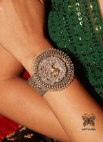 Load image into Gallery viewer, Vanya Handcuff