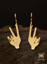 Load image into Gallery viewer, Victory Earring