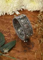 Load image into Gallery viewer, Maaya Bracelet
