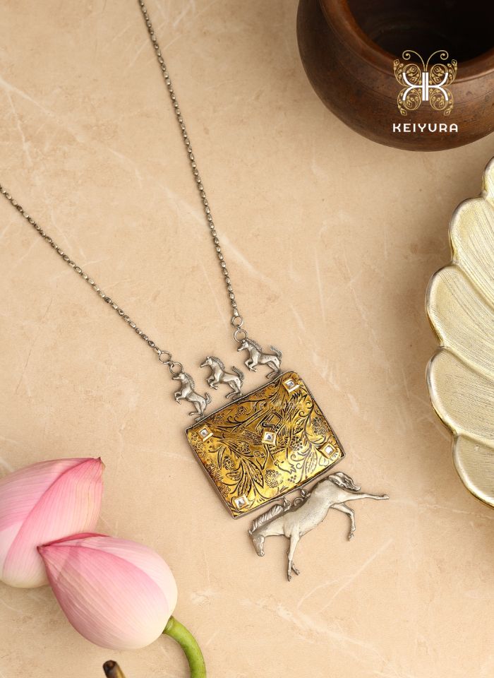 Ashva Pendant