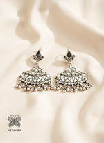 Load image into Gallery viewer, Chitra Earrings
