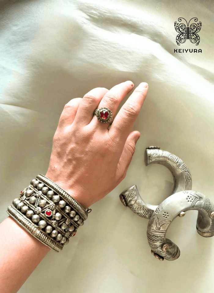 Kasmara Handcuff