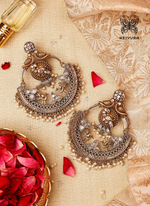 Load image into Gallery viewer, MayurChandrika Earrings
