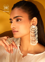 Load image into Gallery viewer, Michelle-Earrings
