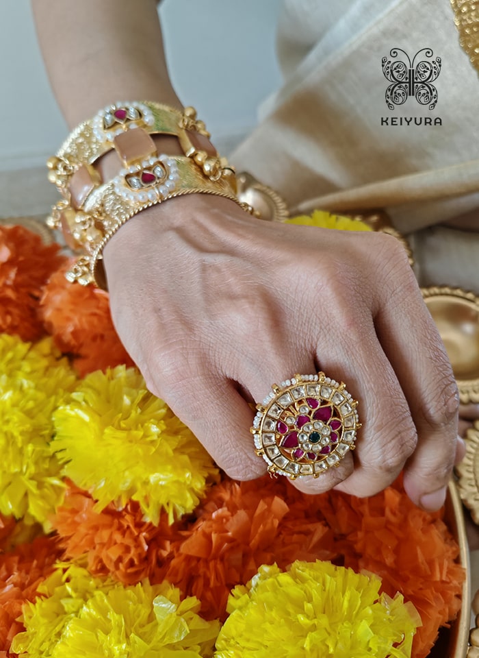 Neera Ring