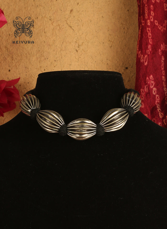 Nivara Necklace