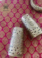 Load image into Gallery viewer, Nritya Handcuff

