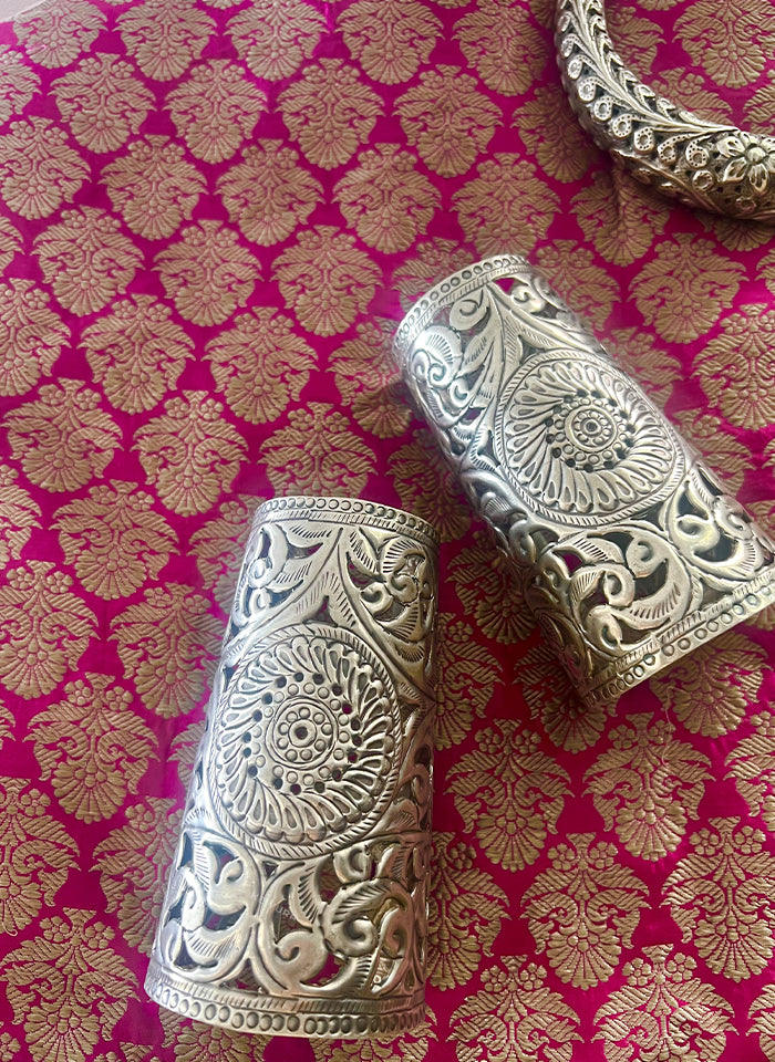 Nritya Handcuff
