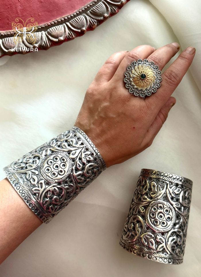 Nritya Handcuff (Small)