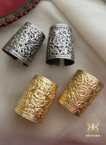 Load image into Gallery viewer, Nritya Handcuff (Small)