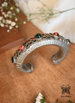 Load image into Gallery viewer, Raafia Bracelet