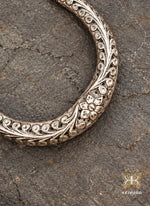Load image into Gallery viewer, Reva Statement Hasli Necklace