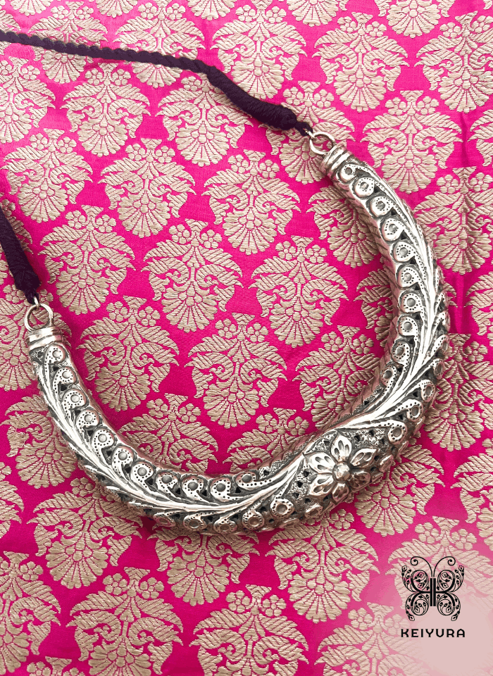 Reva Hasli Necklace
