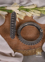 Load image into Gallery viewer, Saanchi-Bracelet
