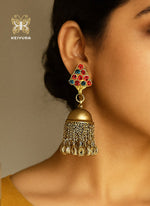Load image into Gallery viewer, Saira Earrings
