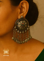 Load image into Gallery viewer, Sarika Earrings

