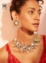 Load image into Gallery viewer, Sheesham-Necklace-
