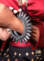 Load image into Gallery viewer, Tejasvi Bracelet
