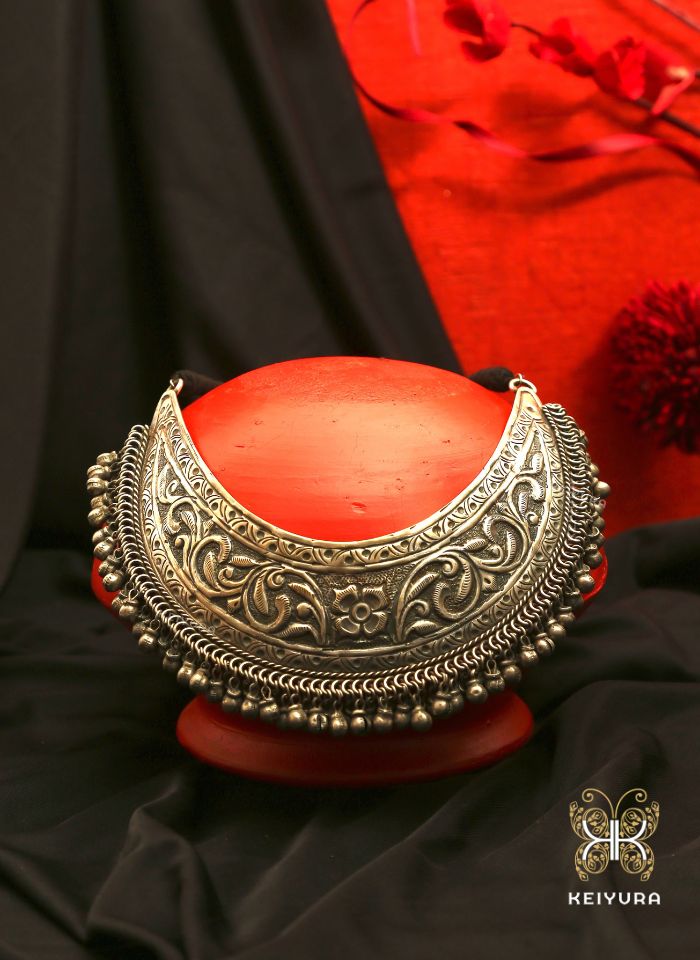 Tribal Chinaar Hasli Necklace